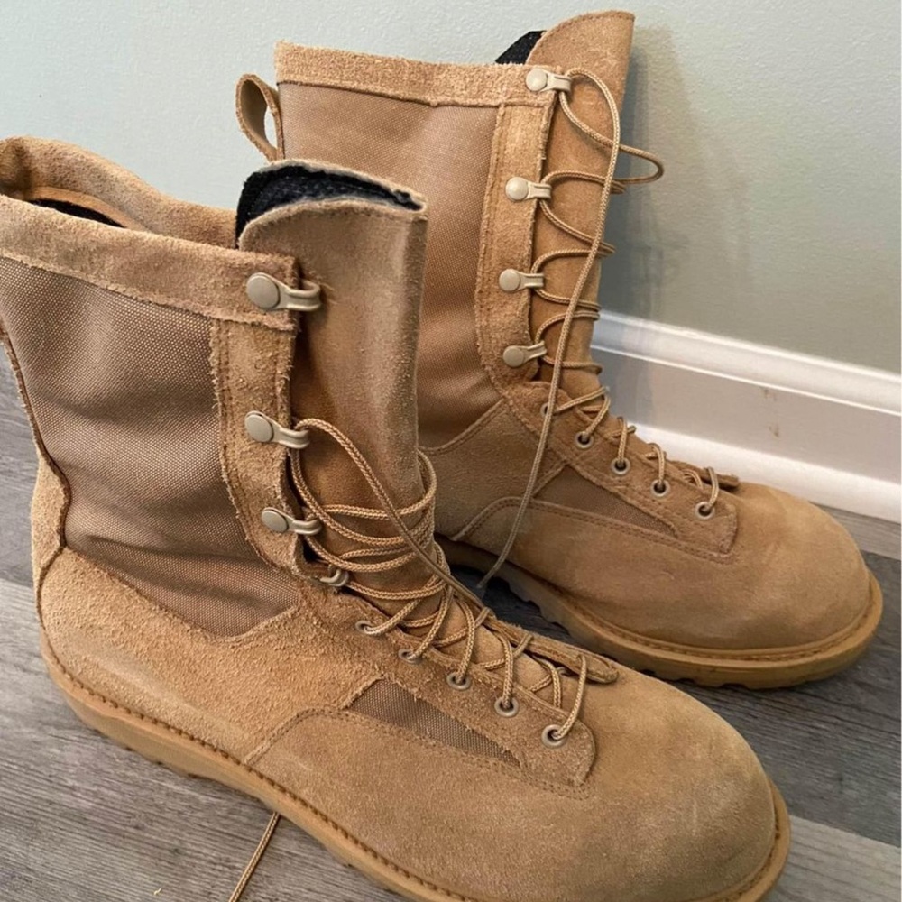 Men’s boots